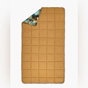 Rei Kelty Bestie Blanket